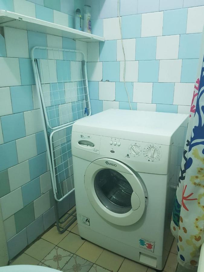 Зручна І Комфортна Квартира Недалеко Від Вокзалу І Центру Міста Lviv Luaran gambar