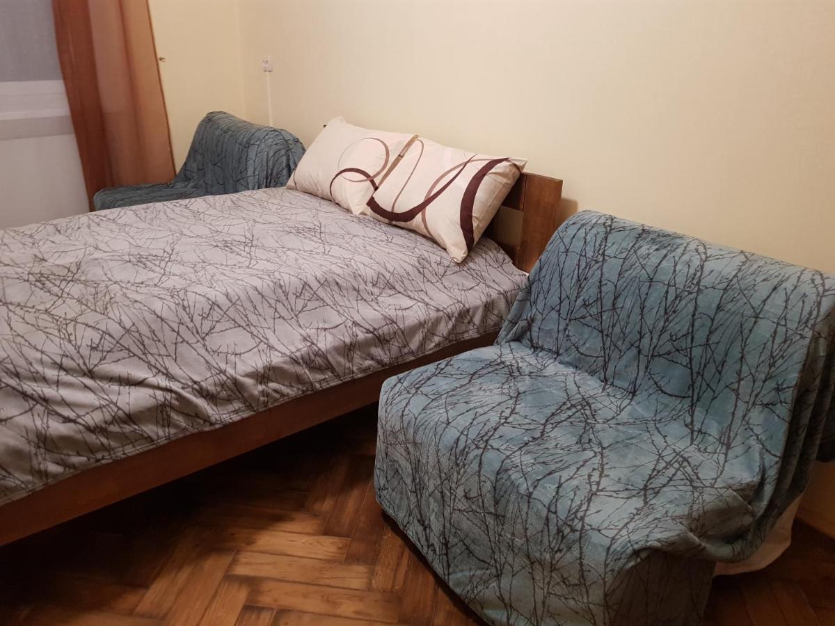 Зручна І Комфортна Квартира Недалеко Від Вокзалу І Центру Міста Lviv Luaran gambar